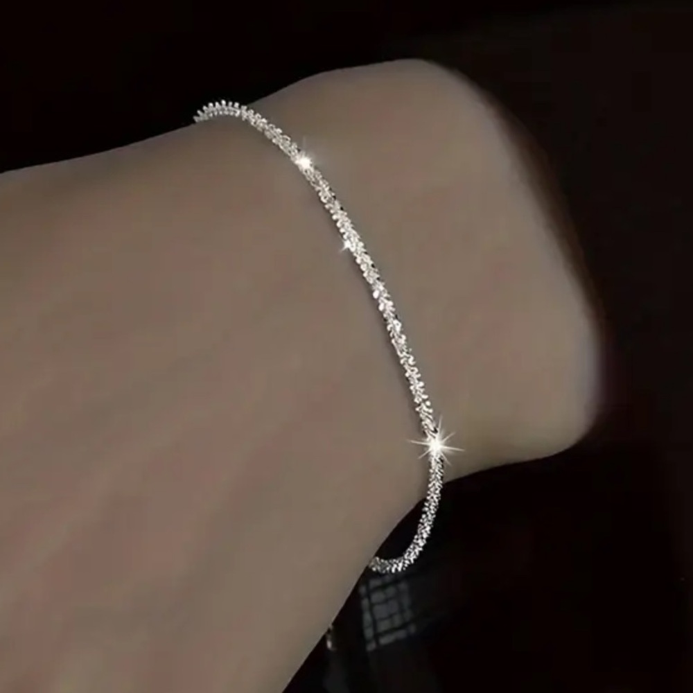 Beautiful Minimalist Silver Bracelet - Y2K Cottagecore Contemporary